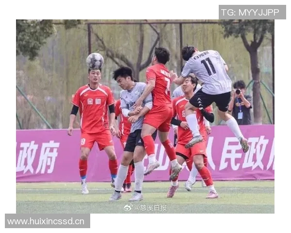 激情四溢球场瞬间尽收眼底，全面直播带你领略赛场每一刻精彩瞬间